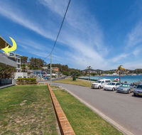 3 'Sunset' 11 Victoria Parade - stunning unit right across from the water - Accommodation Directory