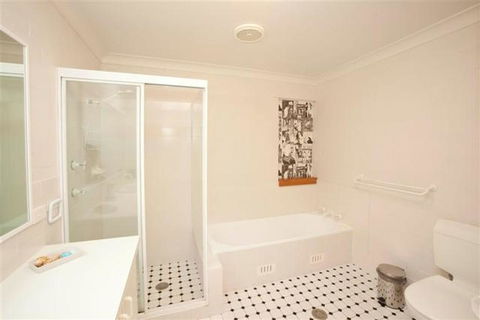 3 MELALEUCA - Accommodation Directory 3