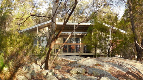 31 The Rocks - Accommodation Directory 3