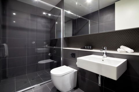 381 Cremorne - Accommodation Directory 2