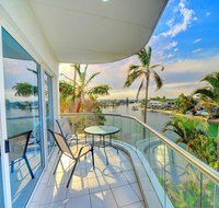 3br Broadbeach Lakefront Apartment - Accommodation Directory
