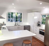 4 bedroom house - Walk to Southbank - Accommodation Directory