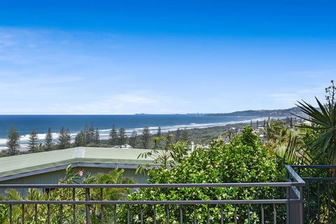 41 Pelican Street, Peregian Beach, Noosa Shire - Accommodation Directory 2