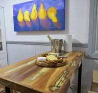 44 THE LANE - Accommodation Directory