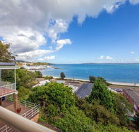 5 'Quarterdeck' 12 Magnus Street - panoramic water views  close to town - Accommodation Directory