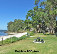 5 Thompson Place Nelson Bay - spacious duplex walking distance to Nelson Bay CBD and Dutchies - Accommodation Directory