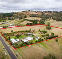 505 CONROD STRAIGHT MOUNT PANORAMA - Accommodation Directory