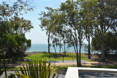 545 Esplanade - Accommodation Directory 0
