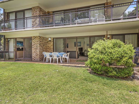 56 'Bay Parklands', 2 Gowrie Ave - Ground Floor, Air Conditioned & Foxtel - Accommodation Directory 0
