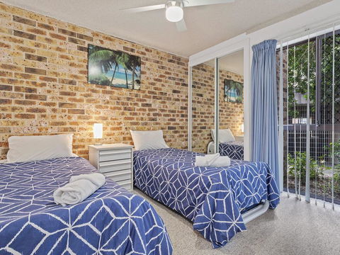 56 'Bay Parklands', 2 Gowrie Ave - Ground Floor, Air Conditioned & Foxtel - Accommodation Directory 2