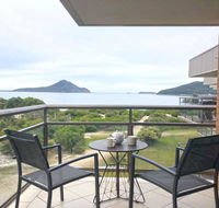 6 'Intrepid' 3 Intrepid Close - right on the waterfront - Accommodation Directory