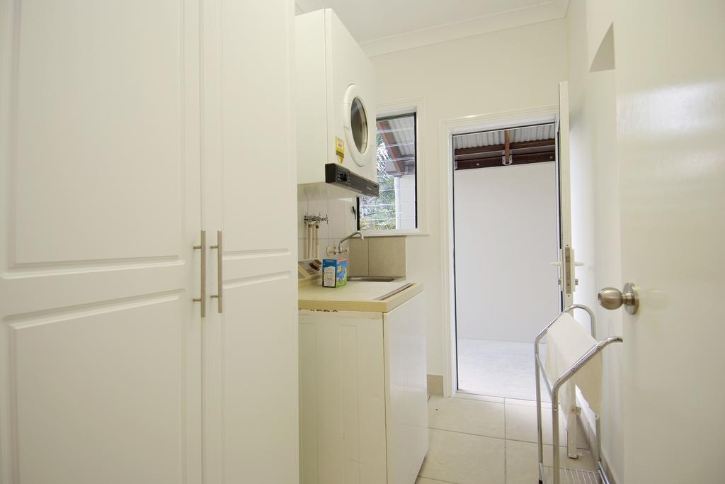 Machans Beach QLD Accommodation Directory