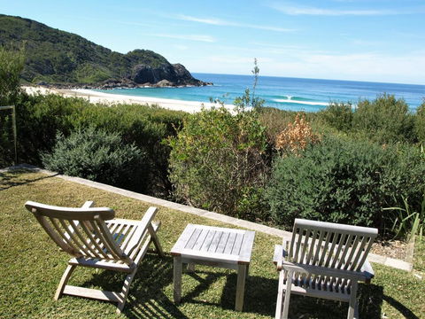 8 ON COAST (4 Night Min) - Accommodation Directory 0