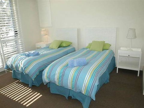 8 ON COAST (4 Night Min) - Accommodation Directory 2