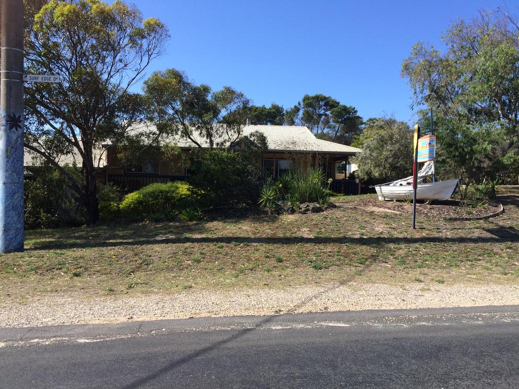 Golden Beach VIC Accommodation Directory
