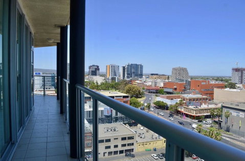 96 North Terrace Stylish Penthouse Apartment - Accommodation Directory 3
