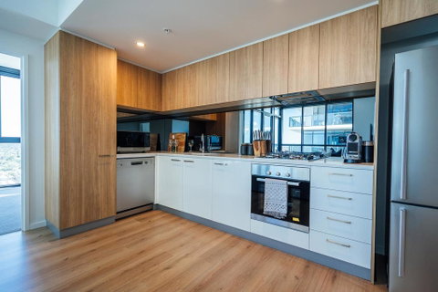 A Cut Above The West - Pool - Rooftop Bar - Gym - Wifi - Accommodation Directory 2