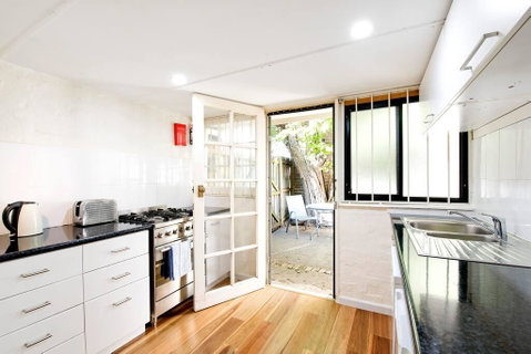 A Quaint Darlinghurst Cottage - Accommodation Directory 2