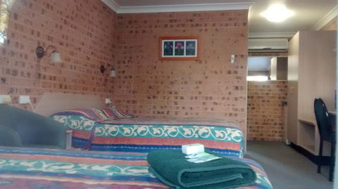 Aberdeen Motel - Accommodation Directory 2