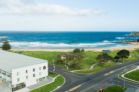 Abode Malua Bay - Accommodation Directory 3