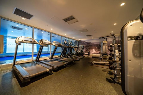Above The Square On Hindmarsh-Pool - Gym - Carpark - Accommodation Directory 2