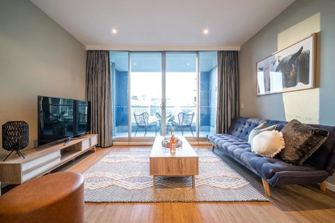Above The Square On Hindmarsh-Pool - Gym - Carpark - Accommodation Directory 0