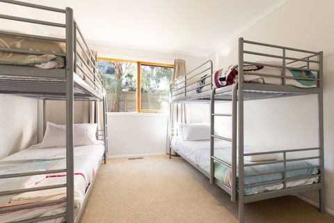 Acqua Vista - Water View, Fireplace, Walk To Beach - Accommodation Directory 2