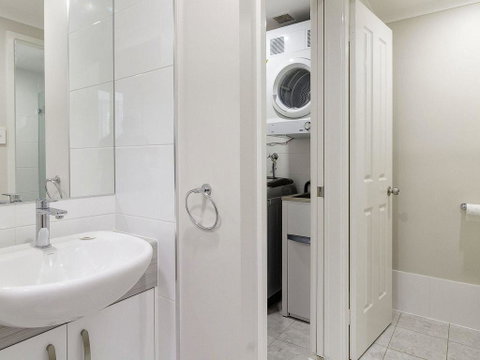 Across The Road From The Beach! - Accommodation Directory 1