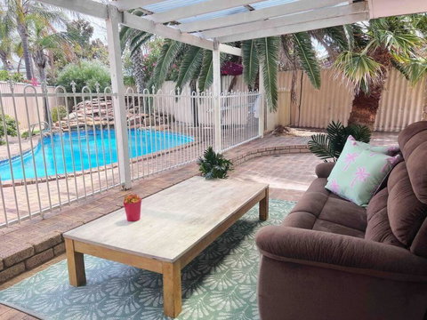 Edgewater Whole Holiday Resort - Accommodation Directory 2