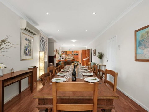 Elderslie House - Accommodation Directory 4