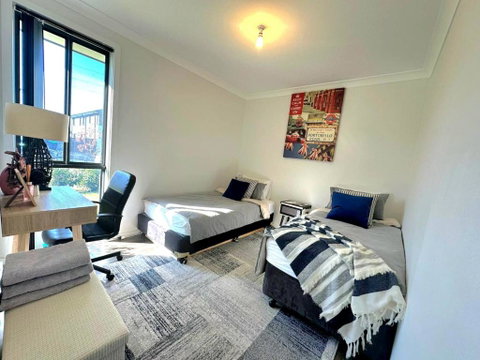 Entire 2br, Hideaway - Accommodation Directory 2
