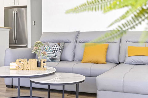 Fabulous 2B Apt Waterloo - Accommodation Directory 1