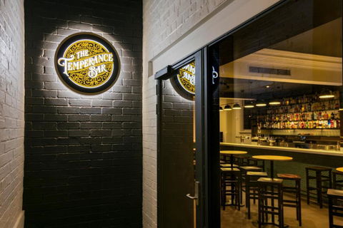 Farmers Home Hotel - Accommodation Directory 1