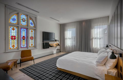 Farmers Home Hotel - Accommodation Directory 3