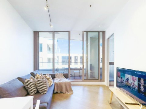 Fawkner Residence 1B2B Condo Smart TV - Accommodation Directory 1