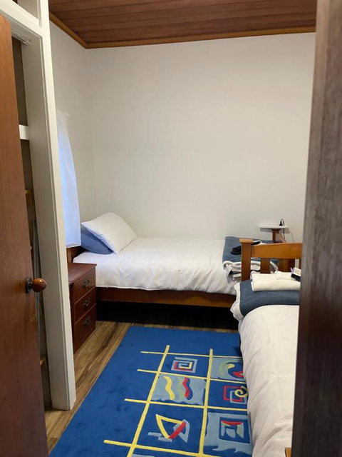 Florence Lodge - Accommodation Directory 2