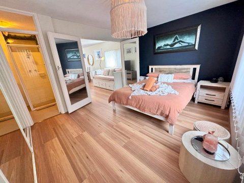 FORR64 - Cosy East Perth Retreat - Accommodation Directory 1