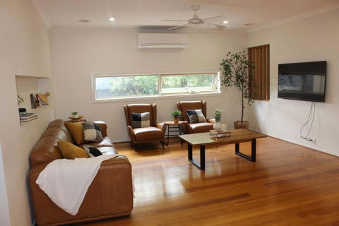 Guesthouse In Botanic Ridge. - Accommodation Directory 2
