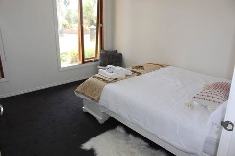 Guesthouse In Botanic Ridge. - Accommodation Directory 3