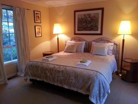 HEALESVILLE GETAWAY - Accommodation Directory 3