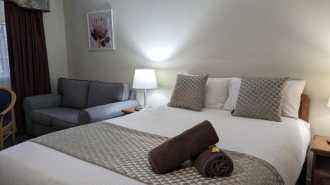 Highlands Motor Inn - Accommodation Directory 2