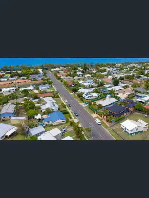 Hervey Bay Shelly Beach Stay ,Pet Friendly 300m To Beach - Accommodation Directory 1