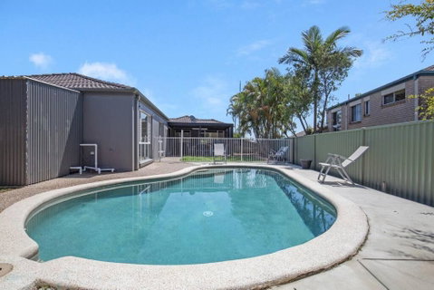 Home Away From Home - Accommodation Directory 3