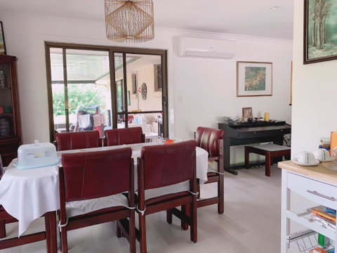 Home Away From Home-(Room1) - Accommodation Directory 3