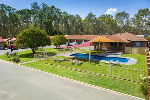 Advance Motel - Accommodation Directory 3