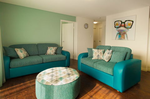 Albany Waves - Accommodation Directory 2
