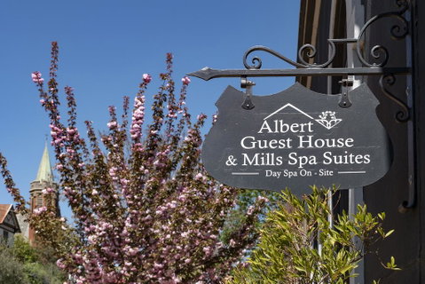 Albert Guest House And Mills Spa Suites - Accommodation Directory 1
