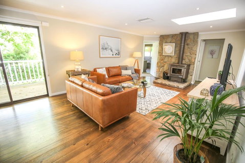 Alderwood - Accommodation Directory 2