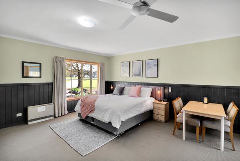 All Seasons Mansfield - Accommodation Directory 3