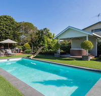 ALLAMBEA - MOUNT ELIZA - Accommodation Directory